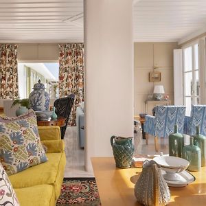 Dorion Hotel